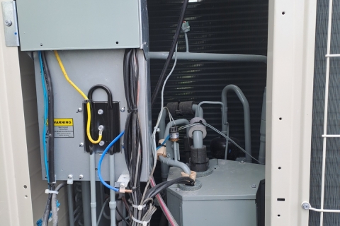 SỬA CHỮA MÁY LẠNH HỆ THỐNG VRV CHO KHU CÔNG NGHIỆP TÂN BÌNH
